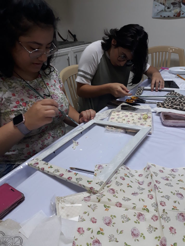 [:en]Creating Beautiful Decorative Items![:ar]صناعة العناصر الزخرفية الجميلة![:]