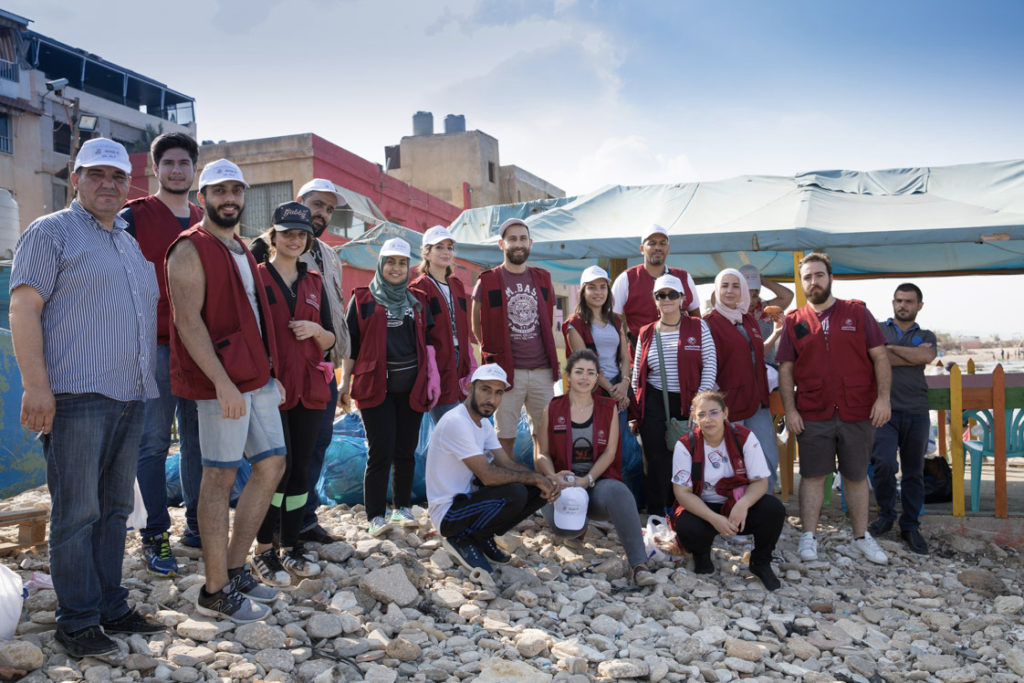 [:en]Do Good & Don’t Throw in The Beach[:ar]عمول منيح وما تكب بالبحر[:]
