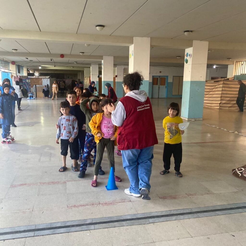 [:en]Resilience Through Psychosocial Social Support[:ar]الصمود بالدعم النفسي والاجتماعي[:]