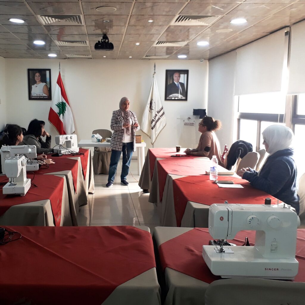 [:en]Sewing Workshops are back[:ar]عودة الى ورش عمل الخياطة[:]